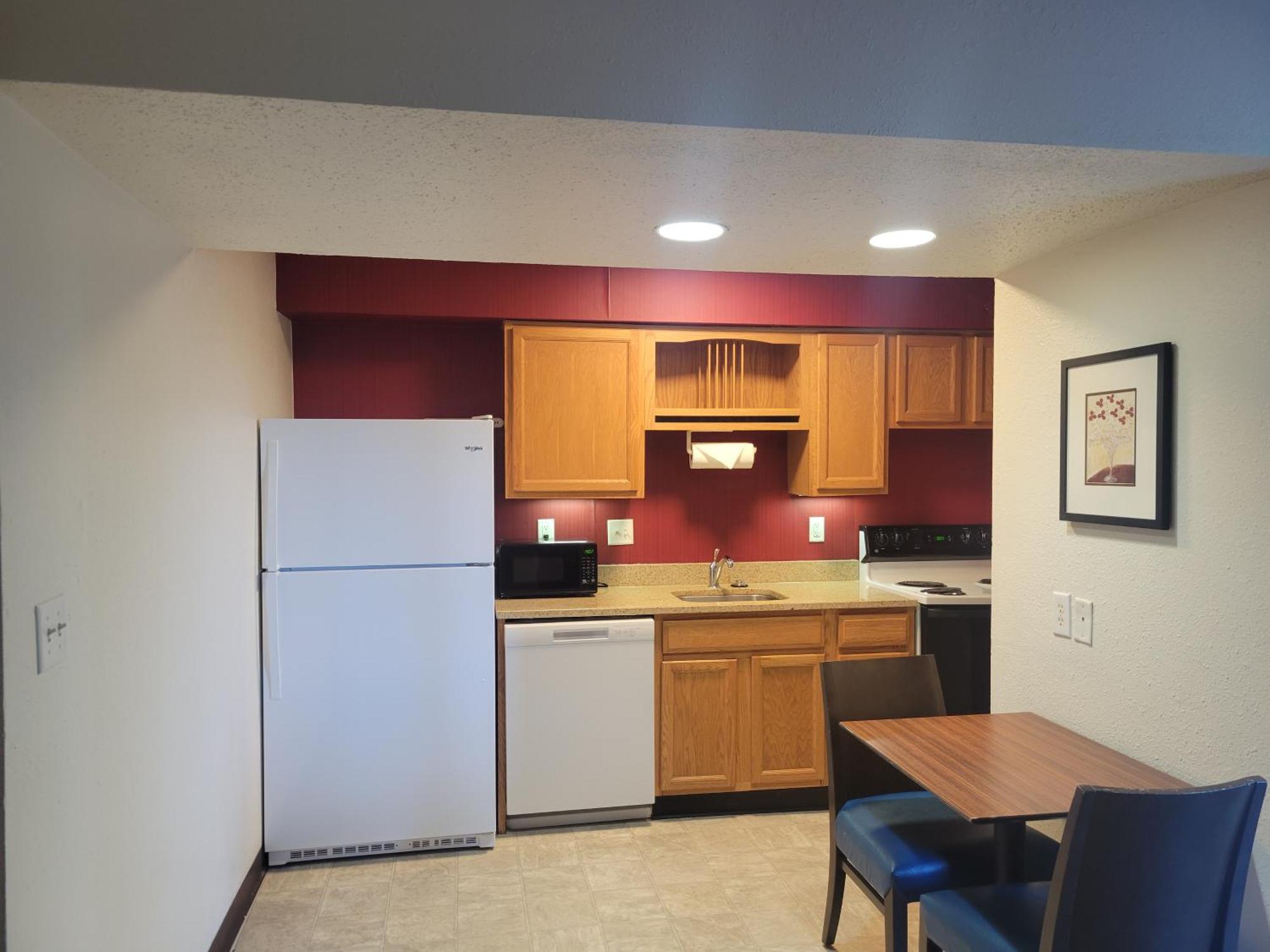 Value Suites Extended Stay - St Louis Maryland Heights Exterior photo